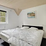 Four-bedroom In Hébergement de vacances