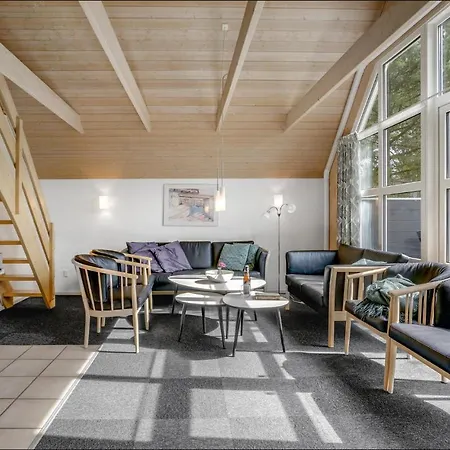 Ferienhaus Four-bedroom In